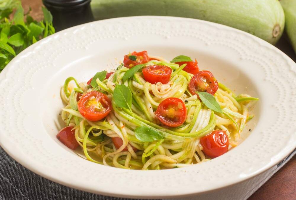 Spaghetti con zucchine e pomodorini per diabetici