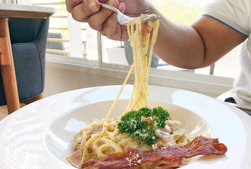 Spaghetti Panna e Pancetta Croccante